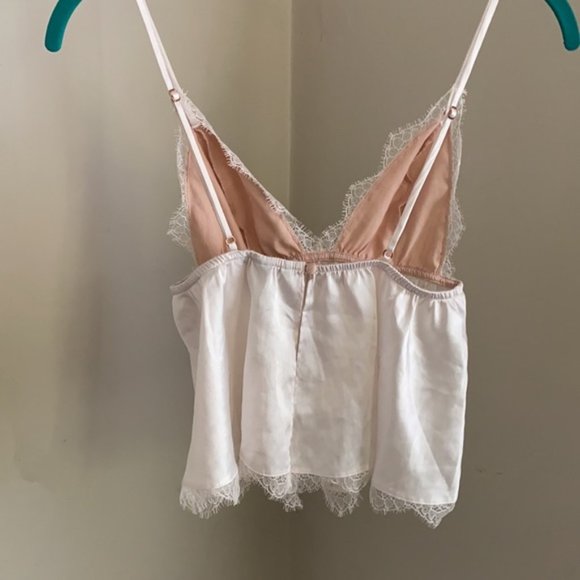 SOLD... VS Lace/Silky Lingerie Top NWOT S - Picture 3 of 9
